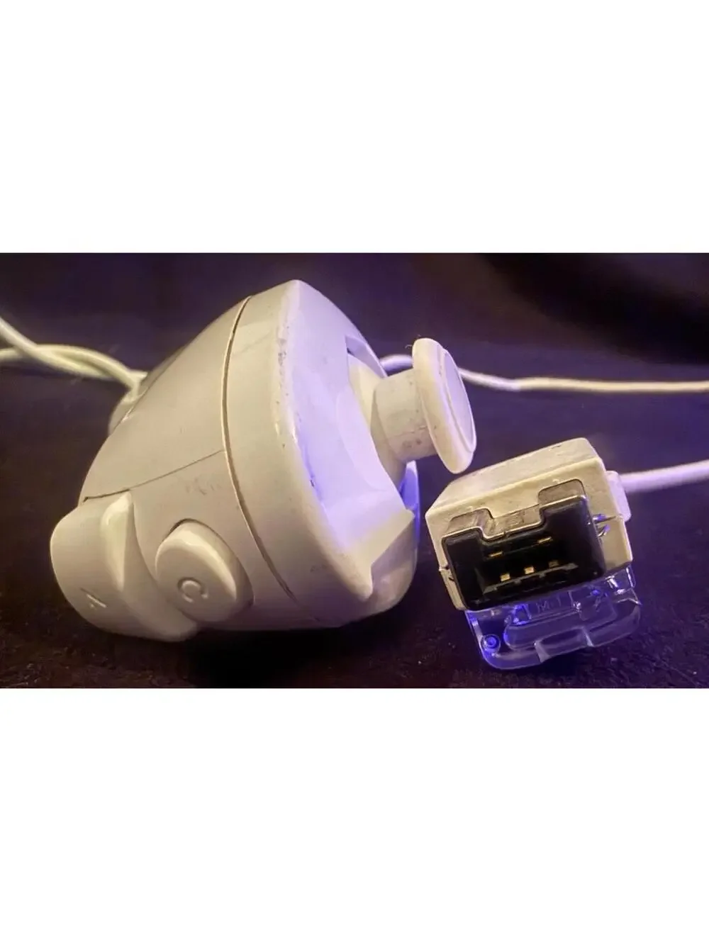 Nintendo Wii White Nunchuck RVL-004 Controller Official Genuine